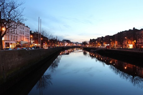 Dublin by night, the Liffey