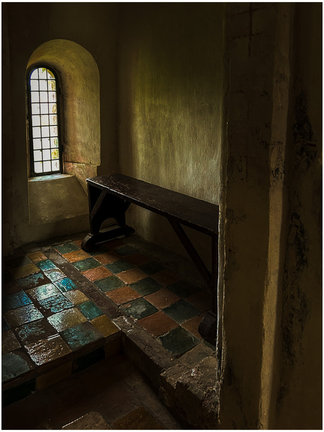 Where shadows pray