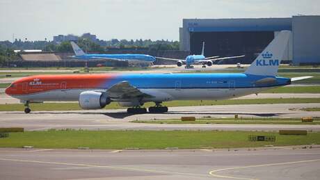 Boeing 777-300ER | KLM | PH-BVA ('Orange Pride' livery)