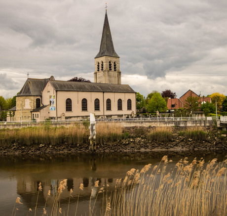 Kerk van Schellebelle