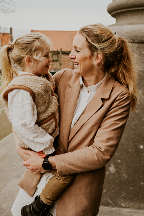 Een portret van moeder en dochter