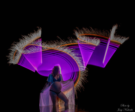 Zwangerschaps fotografie in combinatie met light-painting