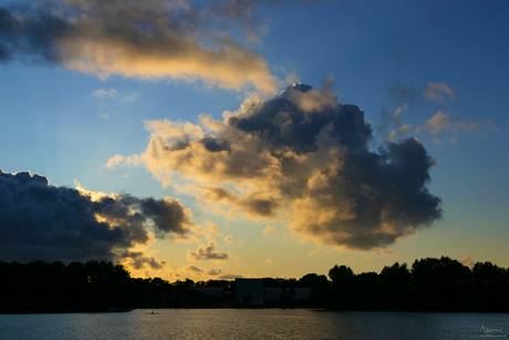 Wolken dek sloterplas