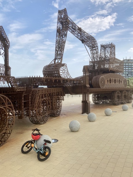 fietsje vs caterpillar