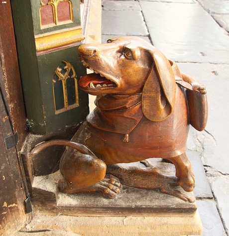 Trouwe Hond van hout 