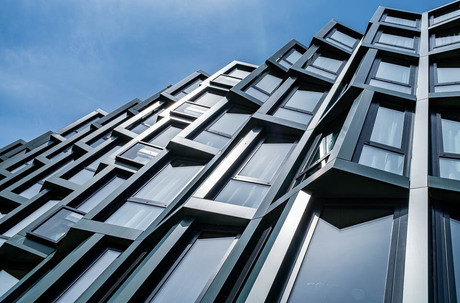 Een puntig gebouw