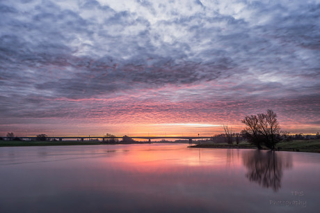 vurige zonsopkomst