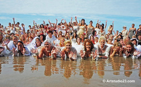 Northsea 09-09-'09: 99 bathing brides