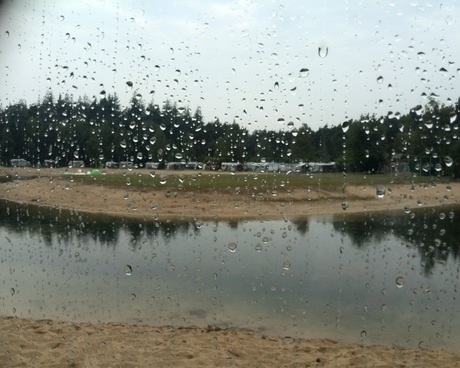 Na avondrood......water in de sloot....