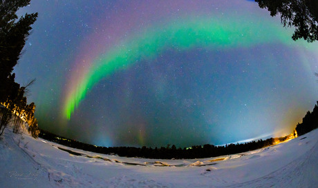 Aurora Borealis Pluviarcus (Regenboog Noorderlicht)