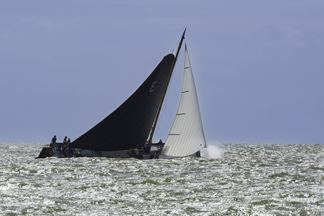 Zware omstandigheden op het IJsselmeer