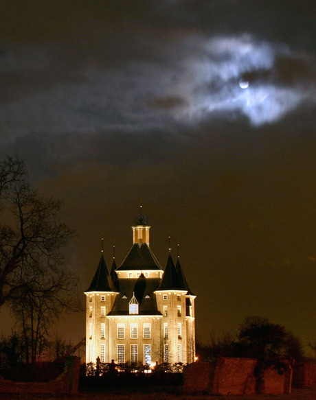 Kasteel 'Heemstede' by moonlight