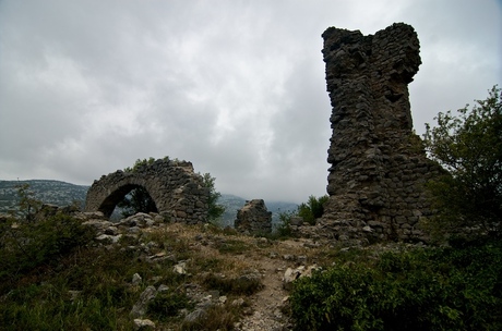 Perillos kasteel ruïne