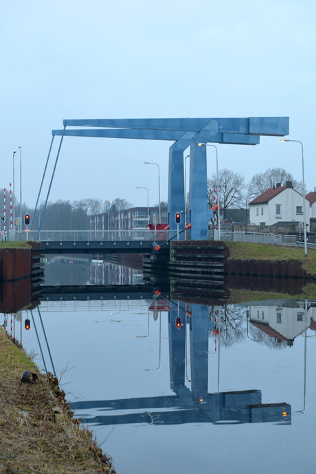 Brug bij Beek en Donk