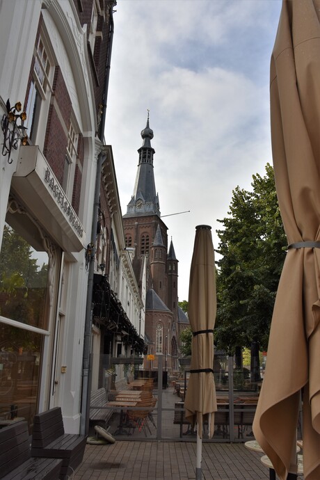 zicht op de kerk