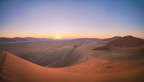 Zonsopkomst over de Namibwoestijn