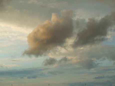 Wolken boven Schiphol