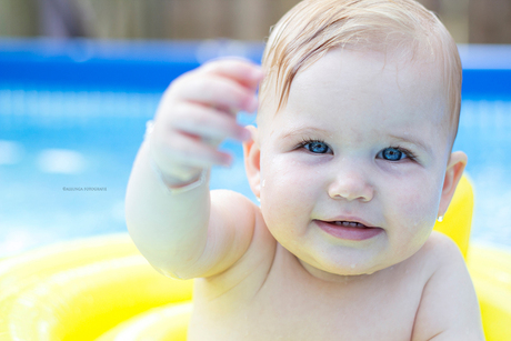 Tante Janneke ook in de water?