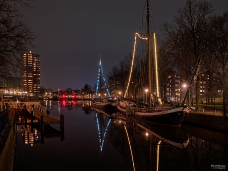 Lichtjes op het Verbindingskanaal.