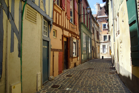 straatje in Joigny 