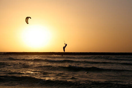 Kitesurfer @ Tel Aviv