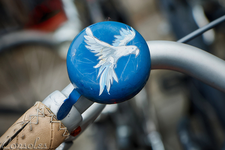 Bird bicycle bell