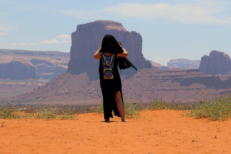 Pauline fotografeert monument valley