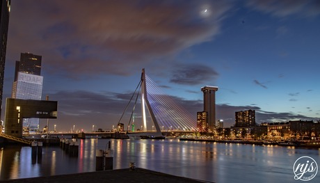 Rotterdam kleurt rood wit blauw