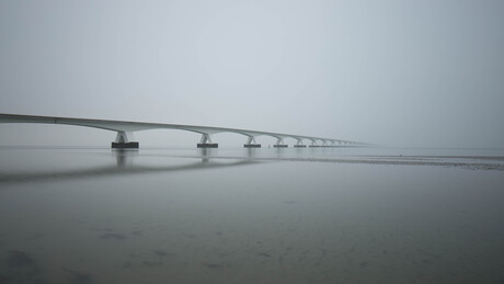 Zeelandbrug bij laag water