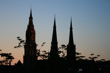 Delft in de avond