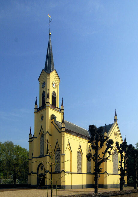 Kerkje in Neerijnen