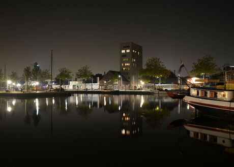 Piushaven in Tilburg bij nacht