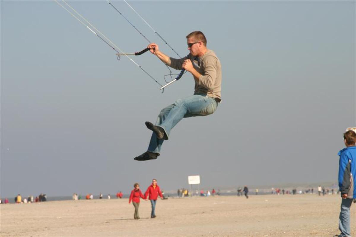 Skalk Onrustig vertraging Kite vliegeren - foto van Pietje Bel - Sport - Zoom.nl