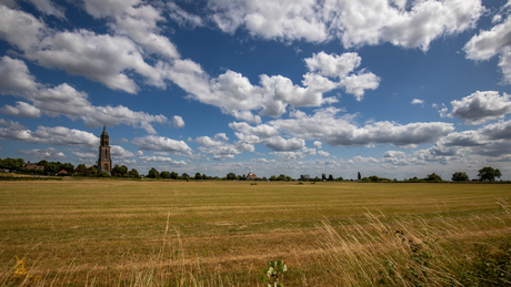Cuneratoren onder welbekende Hollandse lucht.