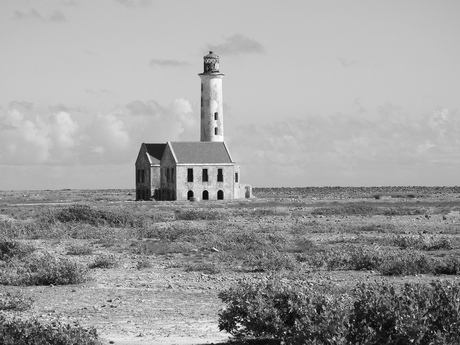 Turen op een verlaten vuurtoren