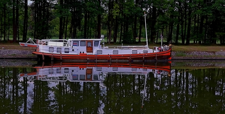 AANGEMERDE BOOT 