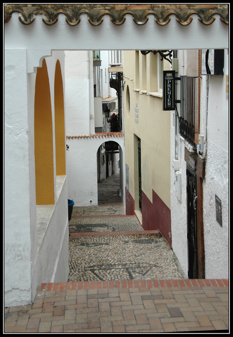 Spanish alley.