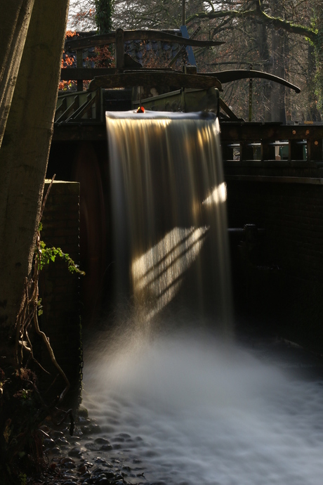 Waterrad bij kasteel Staverden