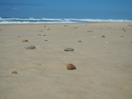 Rolling pebbles