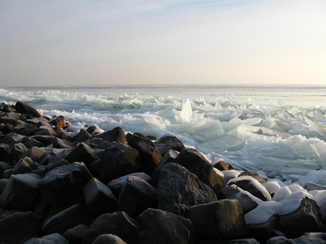 Kruiend ijs, ijsselmeer