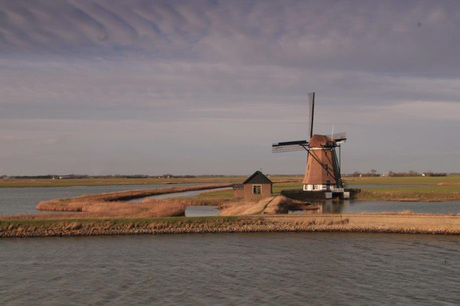 Daar bij die molen