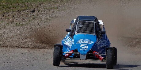 BUGGY