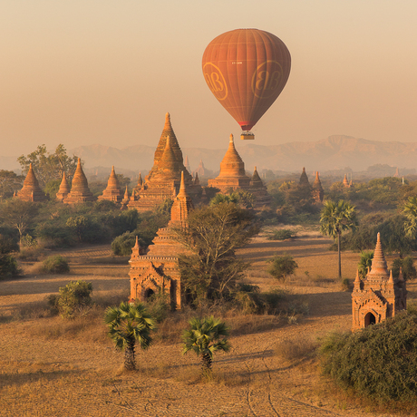 Ballon boven de tempels