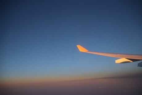 Vliegtuigvleugel met bijzonder licht