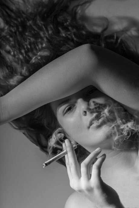 smoke girl