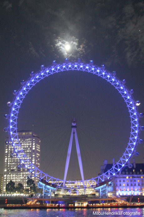 London Eye by night.