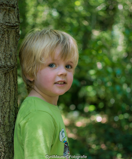 Kijk papa nog een laatse foto nemen bij de boom deel 2