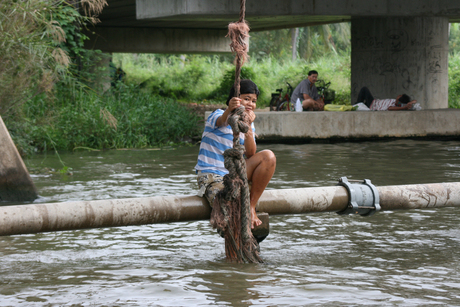 Living In The Khlongs Of Bangkok