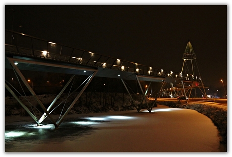 Drachten bij nacht