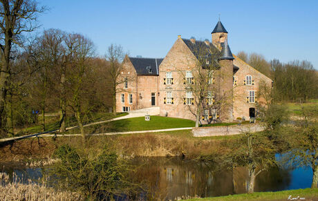 Kasteel Waardenburg